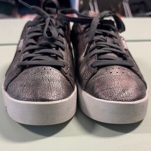 Puma Metallic Gray Sneakers